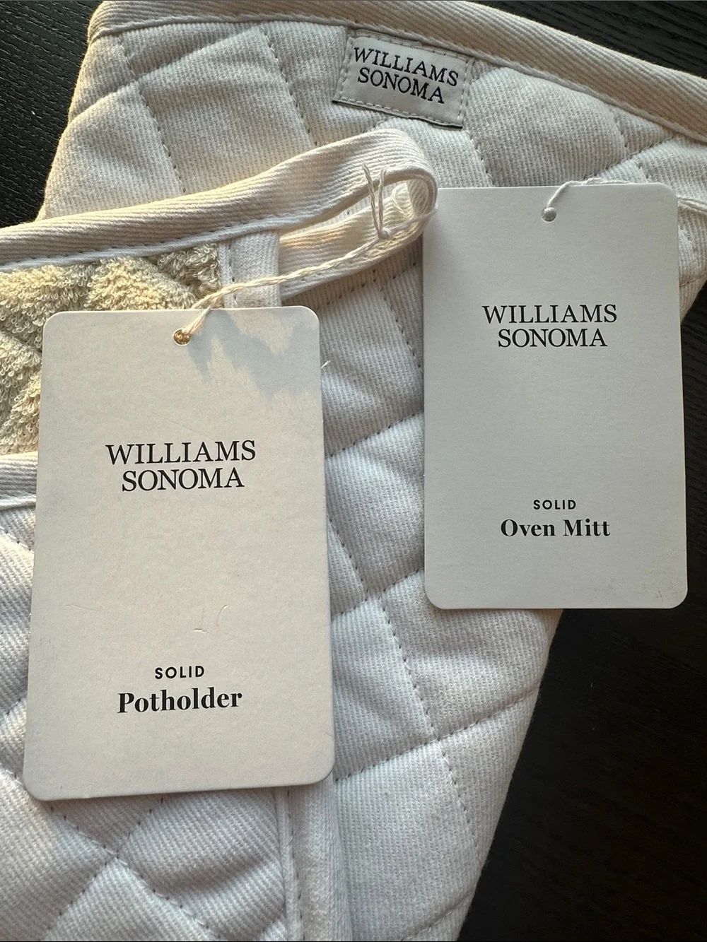 Williams Sonoma Cream Quilted Oven Mitt & Pot Holder Kitchen Linen Set